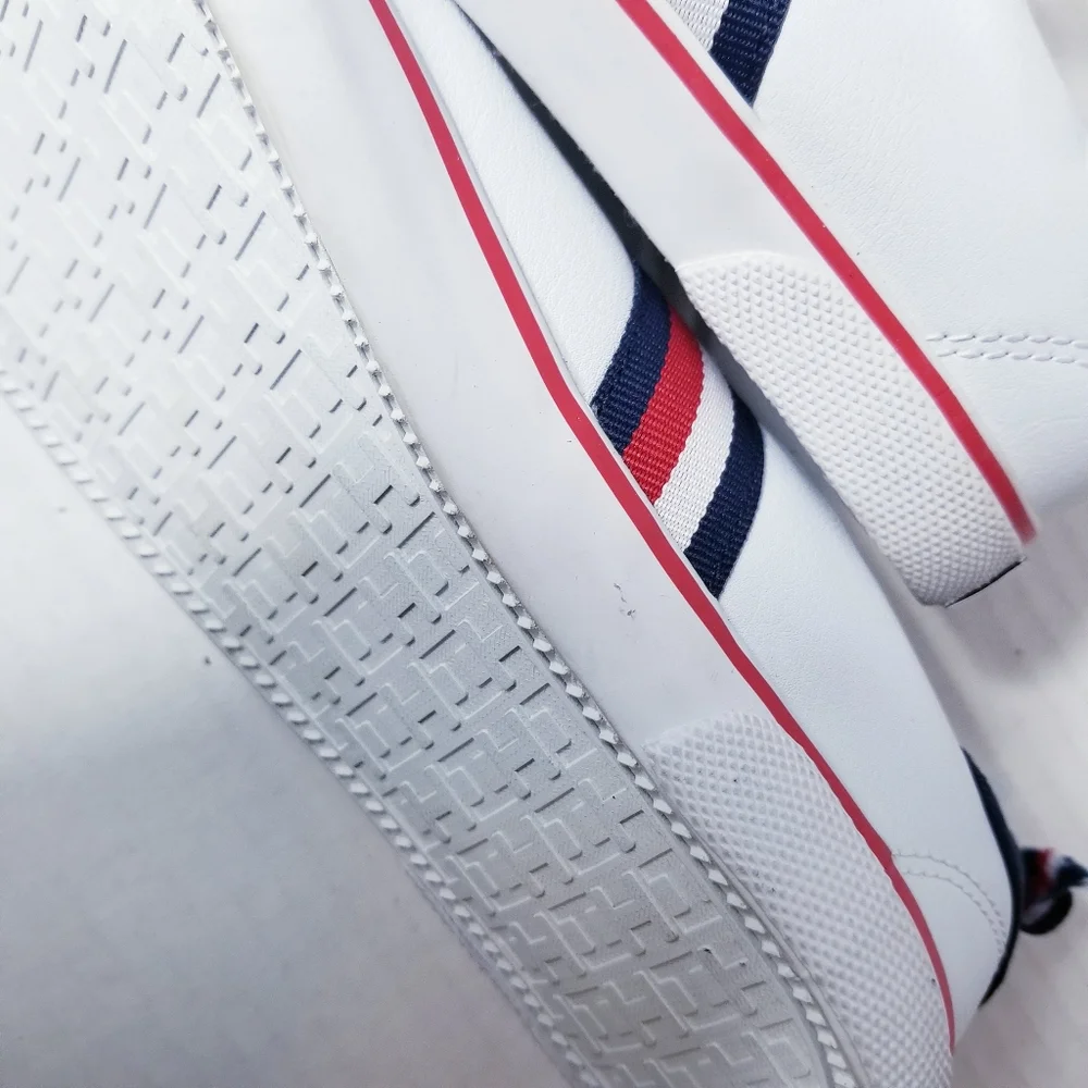 TOMMY HILFIGER KID'S SNEAKERS SIZE 3